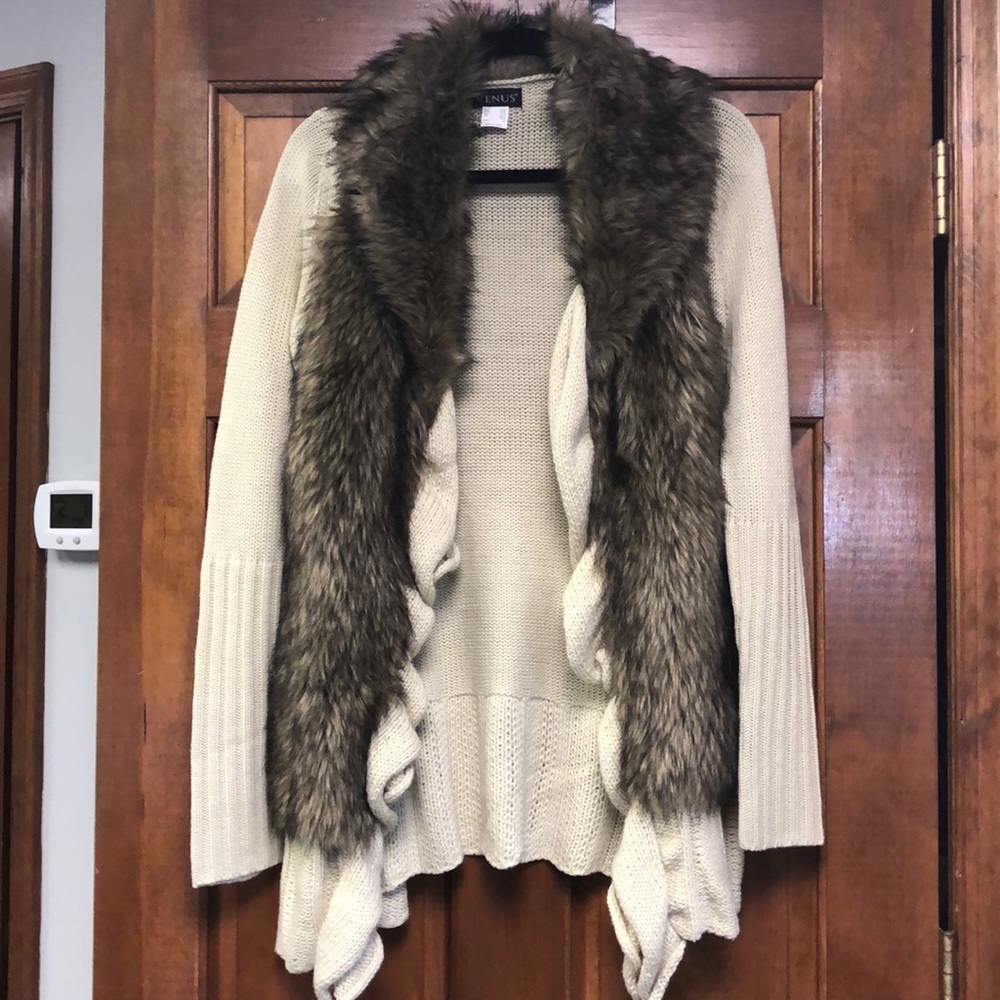 Women’s VENUS sweater